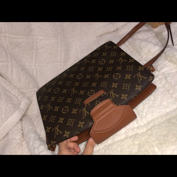 ✨SOLD✨ Louis Vuitton Courcelle Monogram - Picture 11 of 13